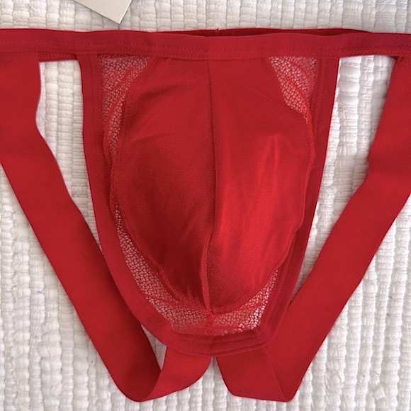 Cover Male - Picture 2 of 7